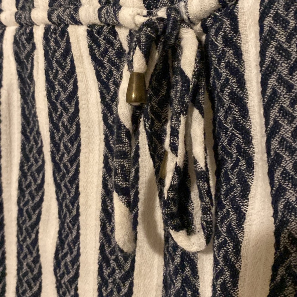 Universal Thread Romper, Medium - Picture 6 of 6